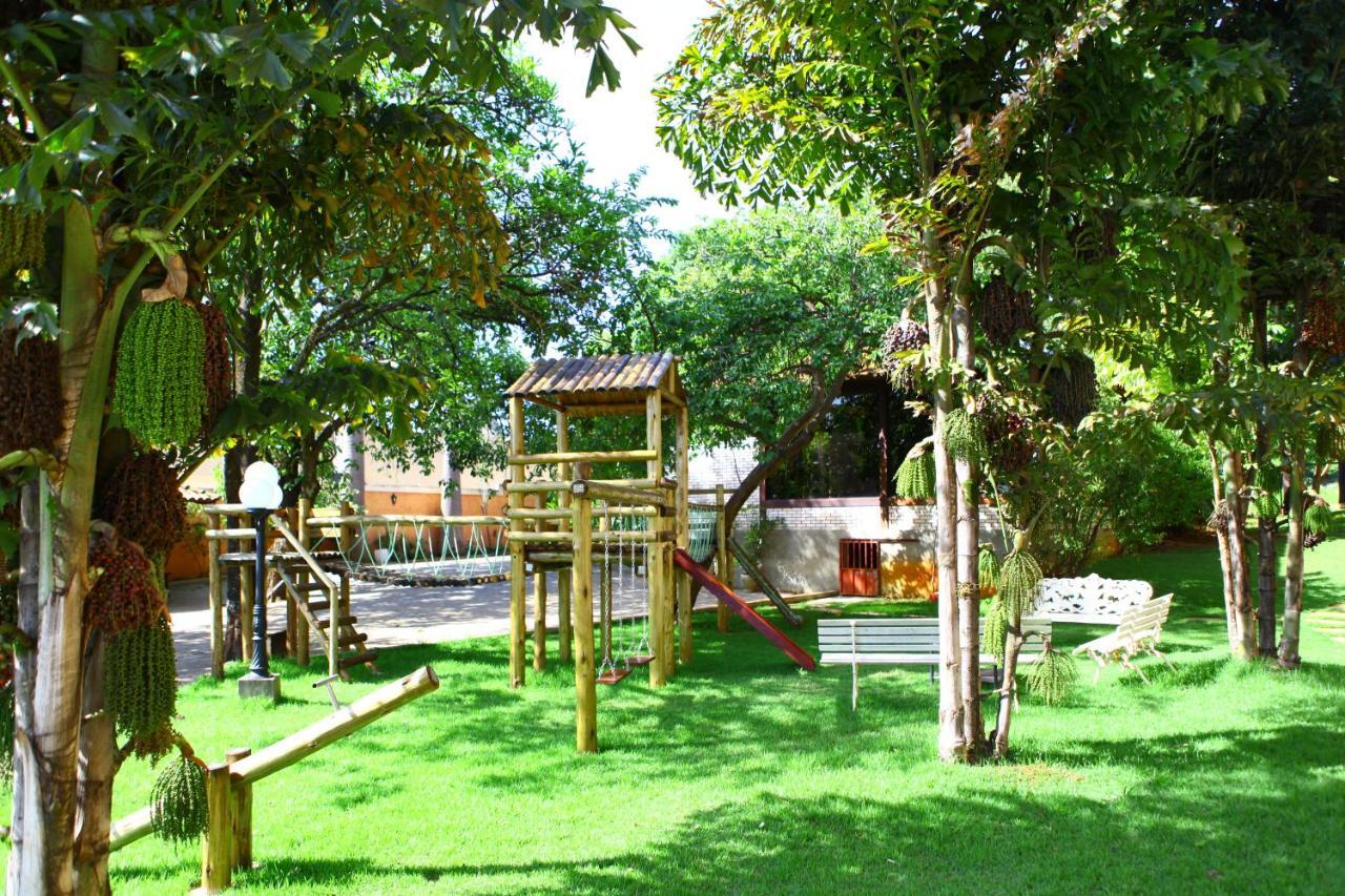 Hotel Das Palmeiras Paracatu Kültér fotó
